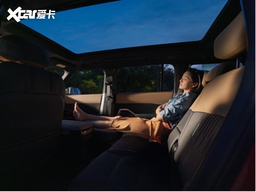限时赠送行业首创一键升顶露营选装包澳门新葡京福特智趣烈马盲订开启(图9)